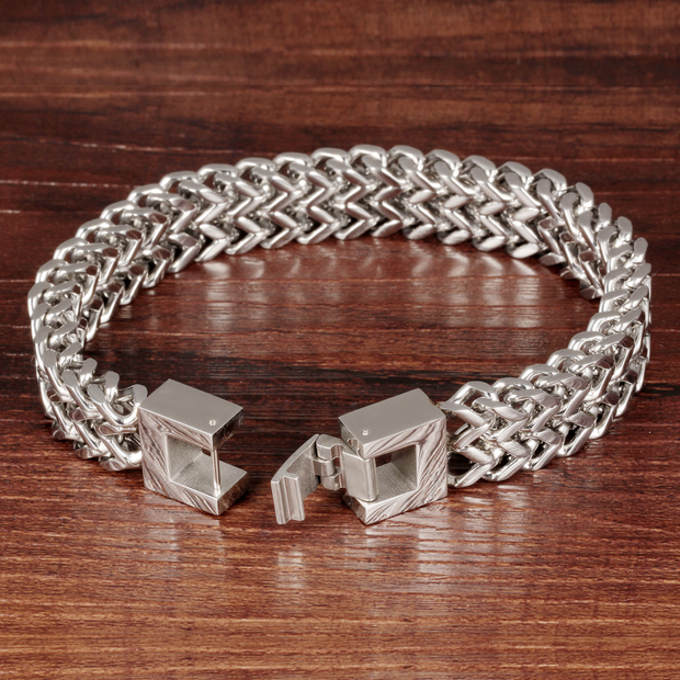 N790 Bracelets
